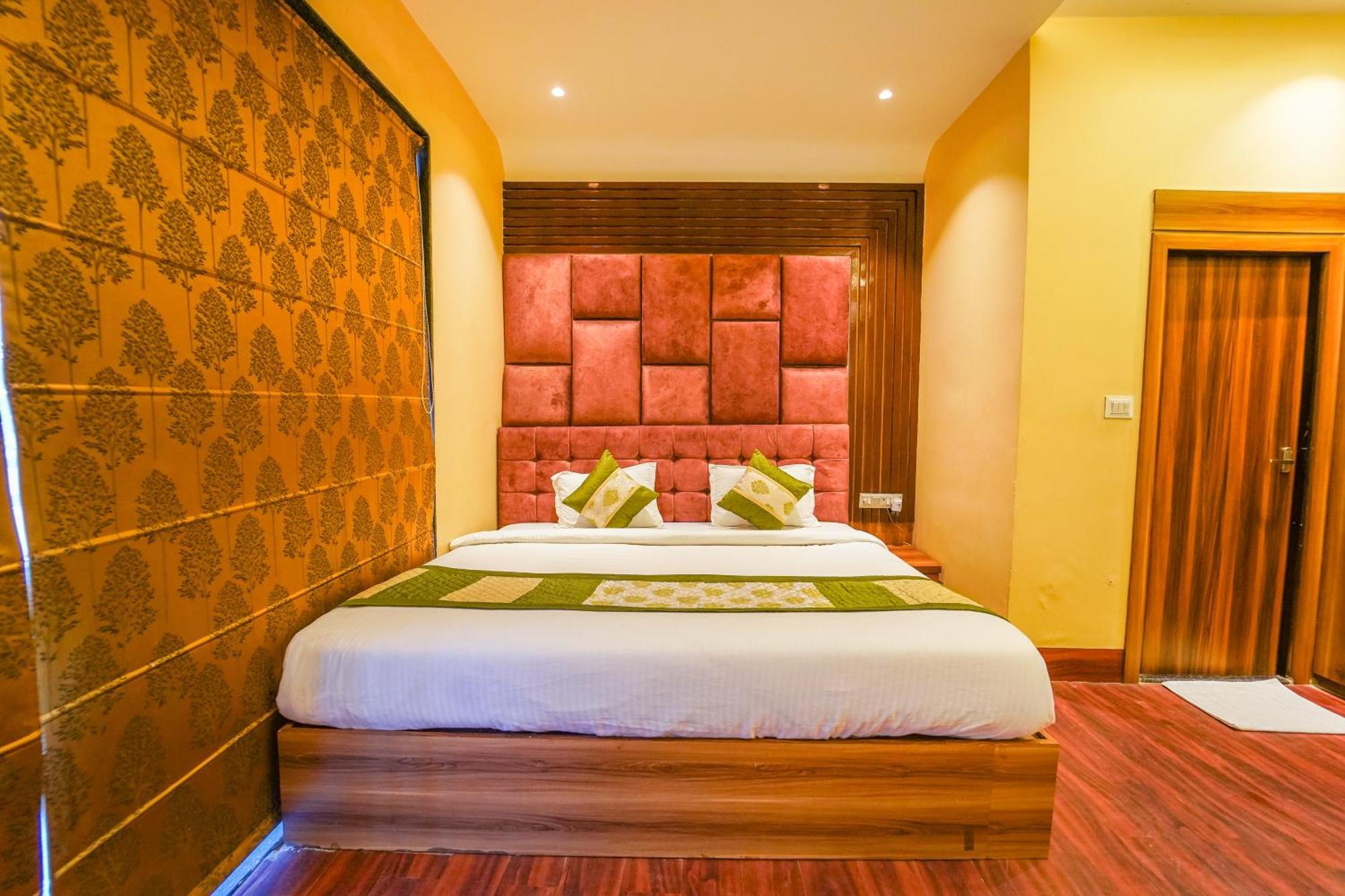 Shiv Rudraksh Resort, Near Assi Ghat Varanasi
