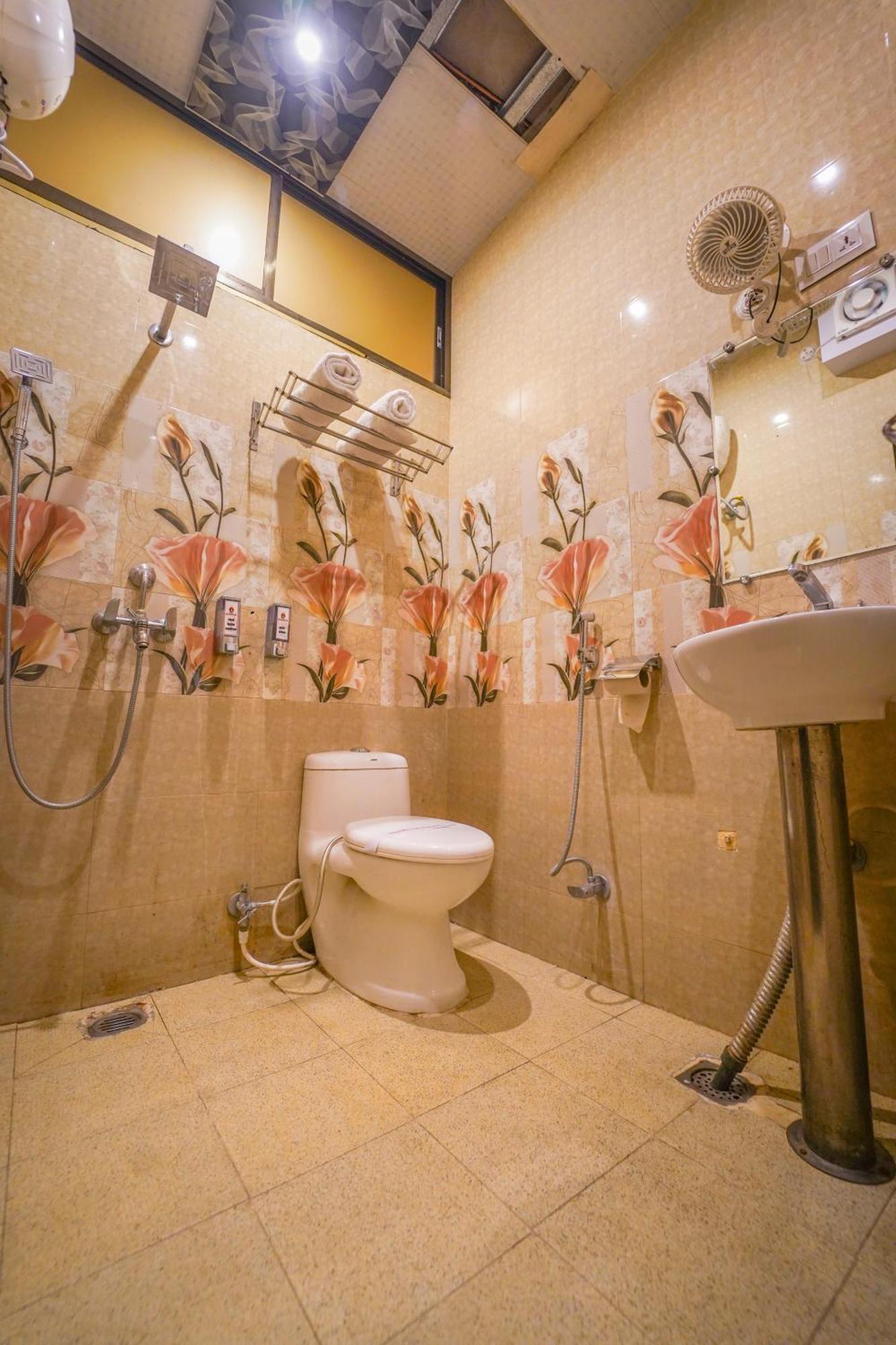 Shiv Rudraksh Resort, Near Assi Ghat Hotel Varanasi