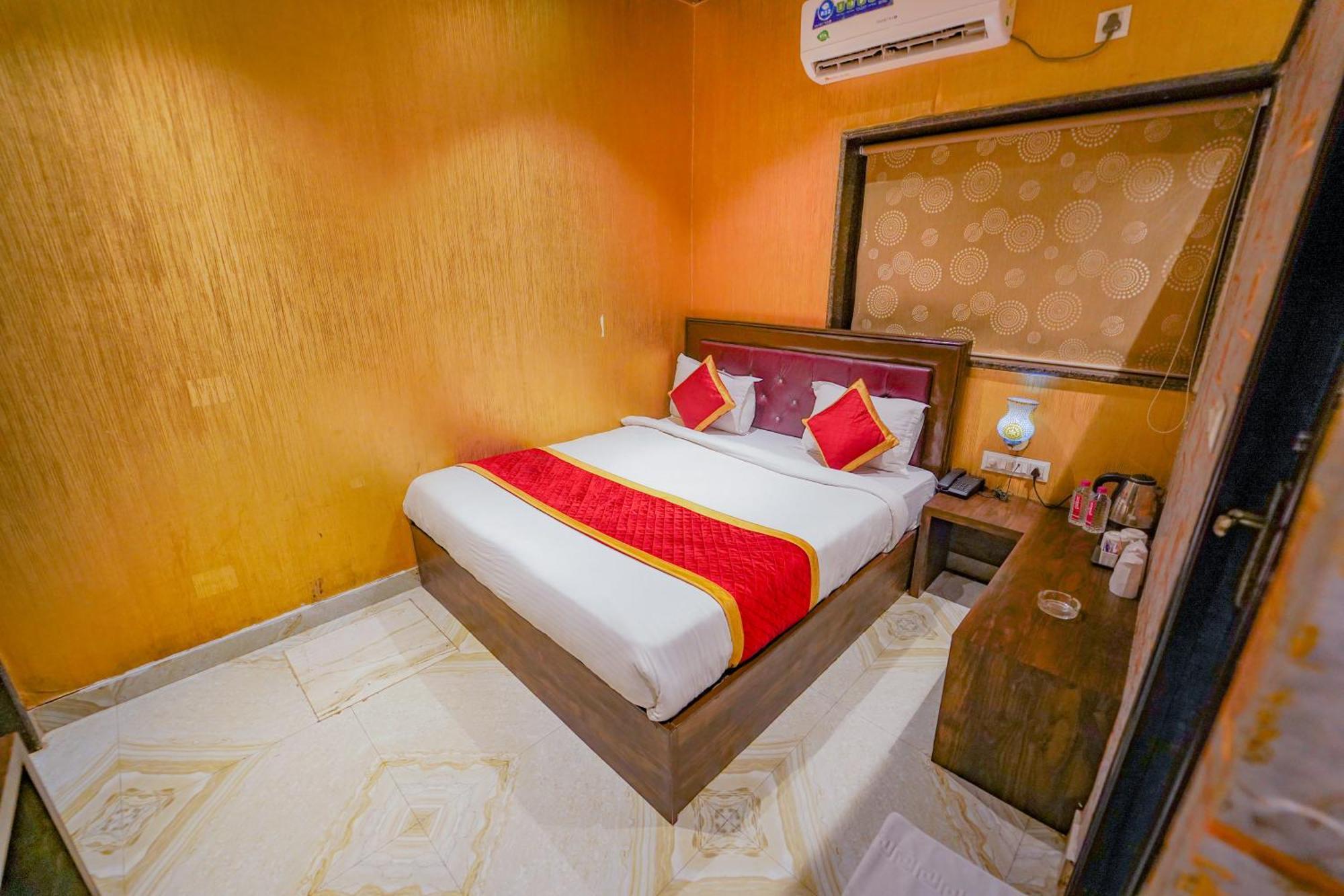 Hotel Shiv Rudraksh Resort, Near Assi Ghat Varanasi